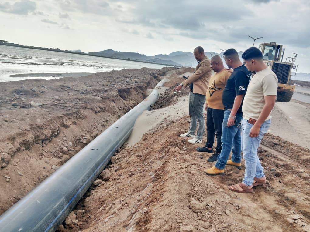 باخبيرة يشدد على الالتزام بالمواصفات الفنية في مشروع إعادة تأهيل أجزاء من خط الضخ الرئيسي في الخط البحري