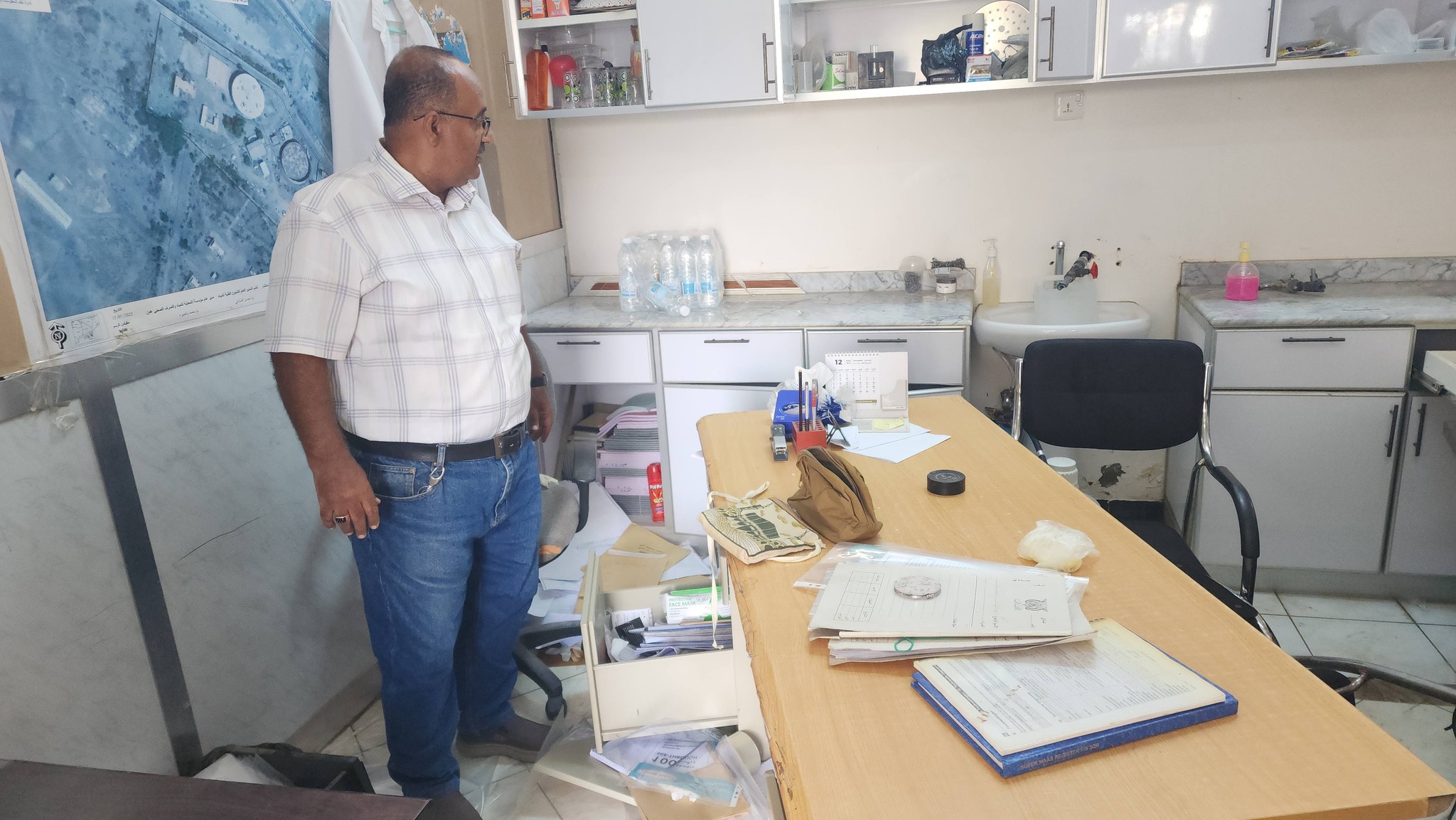 سرفة معدات مختبر مؤسسة مياه عدن