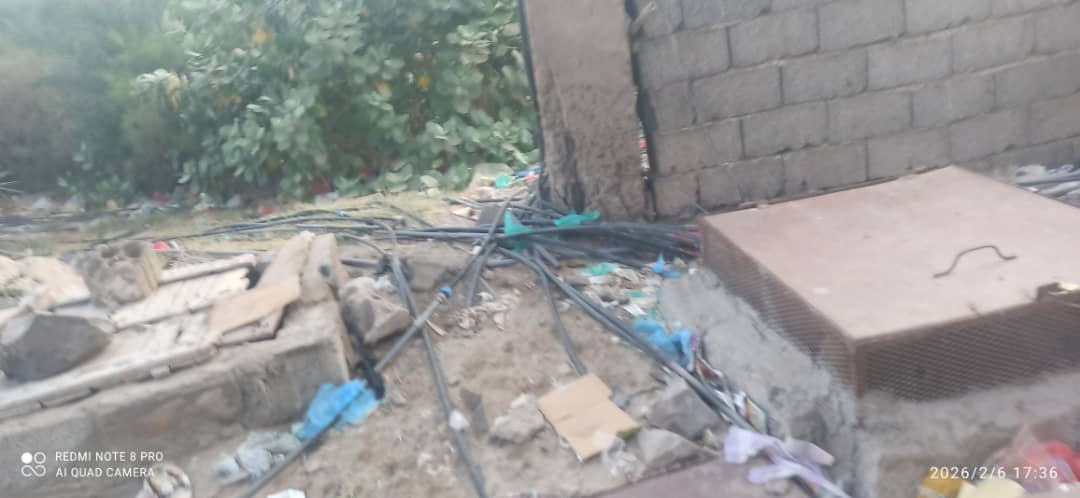 مؤسسة مياه عدن تجدد تحذيرها من التعديات على خطوط الشبكة في مديرية خورمكسر