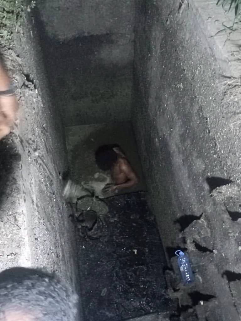  إصلاح خلل في خط مياه الصرف الصحي بشارع التسعين بالمنصورة