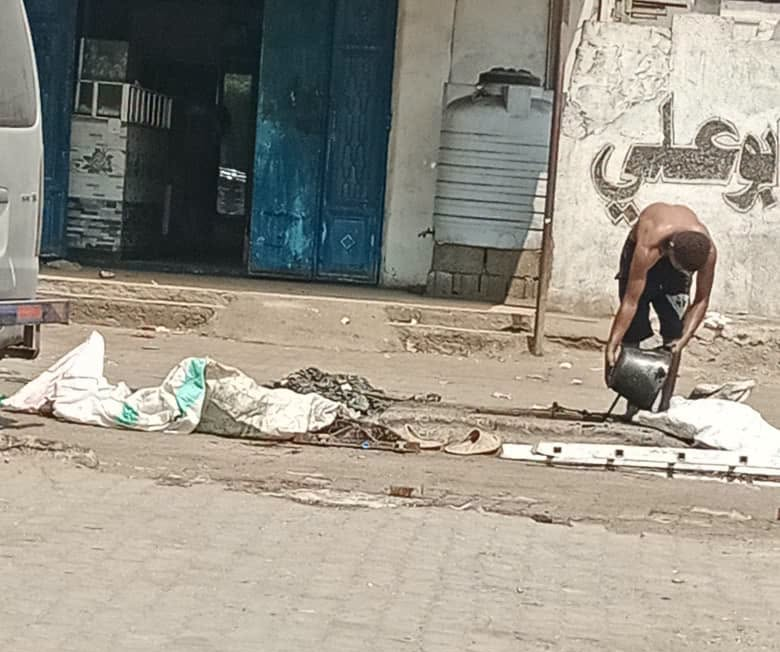 أعمال صيانة وفتح انسدادات في عدن